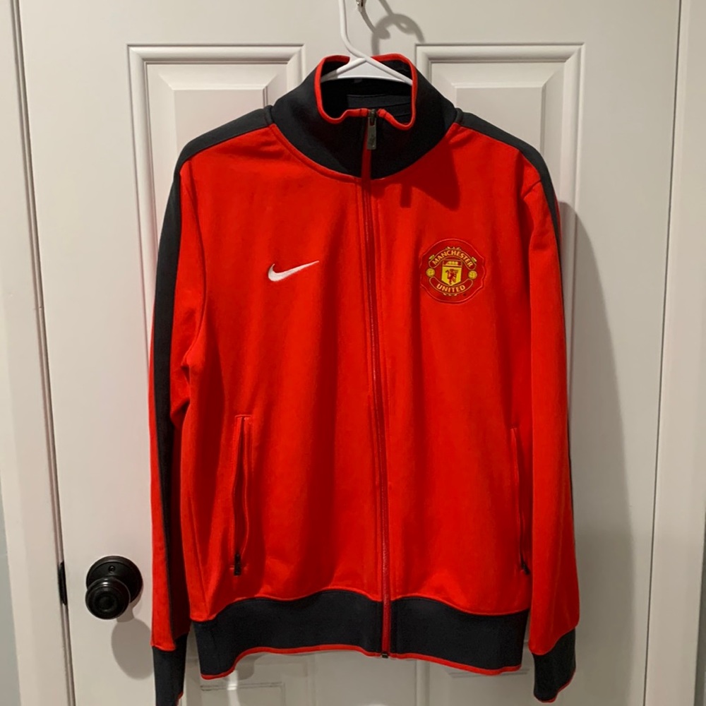 Vintage Nike Manchester United track top